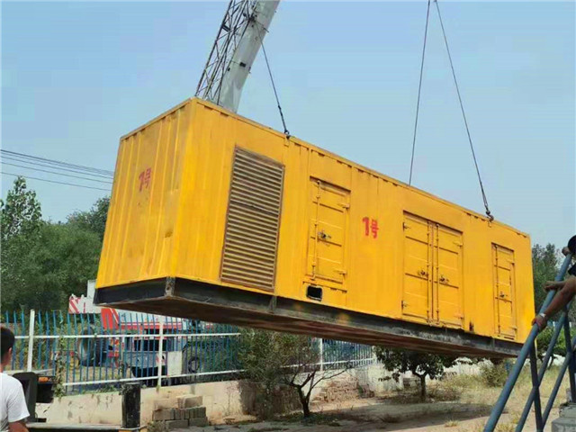 青河300KW柴油发电机组油耗是多少？